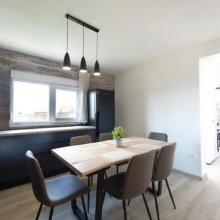 Apartment Danica